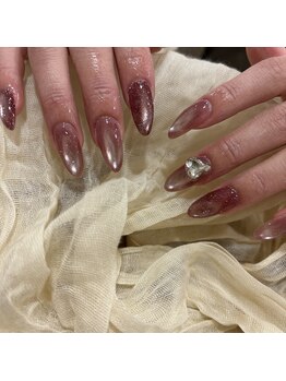 ネイルサロン エーナイン 札幌月寒店/マグネット×ハートビジュー