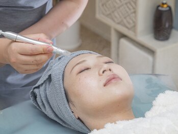 ペルナ(perna)の写真/毛穴詰まり&黒ずみ徹底改善【大人気！ハーブピーリング】ダウンタイム無しで即毛穴レス美肌を叶える☆