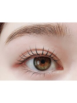 ナチュラル上品な目元にしたい