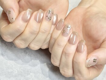 ローズデール アベイユ(ROSEDALE Abeille)の写真/大人のシンプルネイルが人気♪丁寧なケア、パラジェル使用で清潔感とモチを高める仕上がりに☆