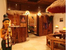 タイ古式マッサージ 蓮の雰囲気(インテリアからユニフォームまで『蓮』のこだわりが詰まっている)