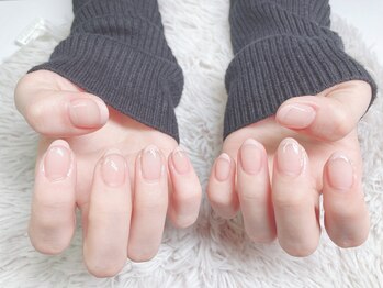 ミヤビ(MIYAVI)/フレンチネイル＋ベースカラー