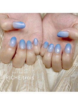 リッシュ トロワ(RICHE trois)/キラキラ☆ブルーネイル