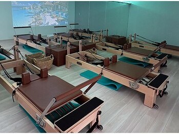 ラヴィシング 吹田店(Ravishing Pilates Conditioning Golf Gym)の写真/【ピラティス】骨格が変われば体型が変わる。美しく健康的なボディへ―