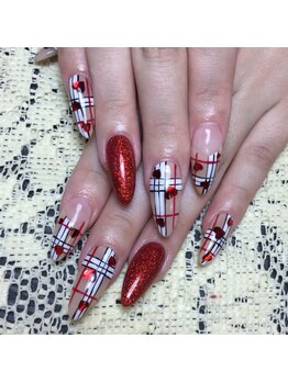 ラブリーチェックで女子ネイル♪