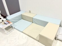 アリ(ARI)の雰囲気（キッズスペースあり・ネイルがしたいママさんの味方！）