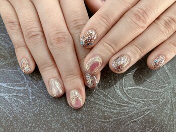 ウインド トータルビューティーサロン(WIND Total Beauty Salon)/カラフルラメで可愛く♪