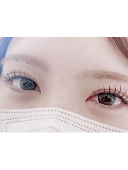 ナチュラル上品な目元にしたい