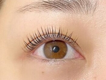 リル(Lil)の写真/目元の形や眉毛に合わせたあなたにぴったりのスタイルを提案します!ナチュラル上品な目元を手に入れよう♪