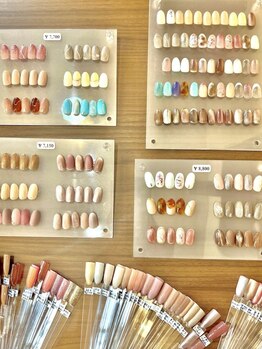 Ni.Hoの写真/爪が短くてもOK◎肌馴染みの良い洗練アートで指先から自信を♪大人女性に選ばれるショートネイル専門店★