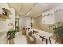 ラシェード 表参道(LaShade)の雰囲気（ナチュラルモダンな空間でネイルをお楽しみいただけます）