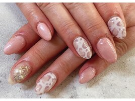 (中原)ふんわりレオパード