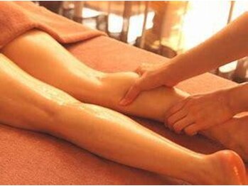 楽堂の写真/リンパマッサージの程よい圧でパンパンになった足のむくみや疲れも解消！施術後のスッキリ感が癖になる☆