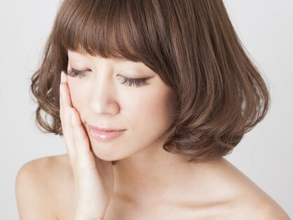 フェザーアイラッシュ(Feather eyelash)の写真