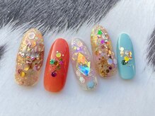 ターラ(Tara)/キラキラポップネイル