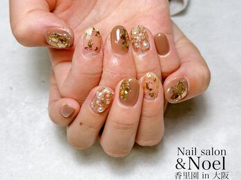 ノエル(Noel)/ブラウンニュアンスネイル