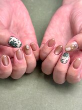 ラブナ(LOVENA)/フラワーネイル