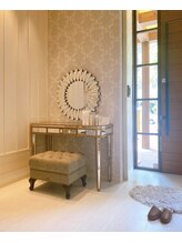 リリースブロウ(Release Brow)/←店内はこちらになります。