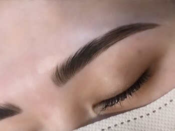 アイラッシュアンドネイルスタジオ ゼン カラスマ(eyelash&nail studio Zen Karasuma)/HBLですっぴん美眉♪