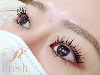 プレッシュ(Presh)の写真/まつげパーマ＆ラッシュアディクトSET¥14500！自まつ毛を長く育てる人気美容液でカール感をより美しく♪