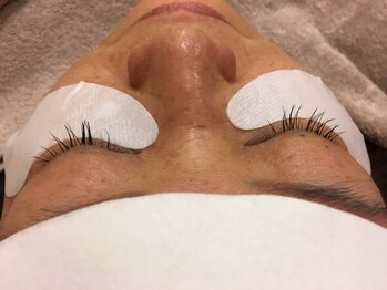 まつげ屋 サントムーン柿田川店/貼るヒアルロン!