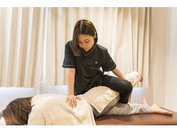 くまのみ整骨院 ニットモール熊谷院/O脚X脚！を整え美脚に！