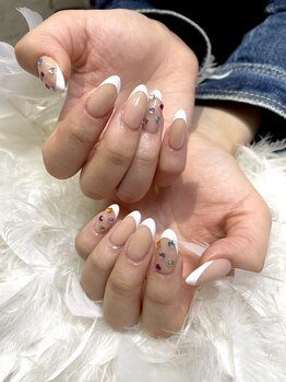 ロングネイルズ エマ(LongNails-Emma)/白フレンチ