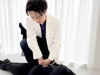 整体ライト 豊中店(LIGHT)の写真/【即効性が自慢!】痛みの原因は骨の歪み!巻肩/猫背/ストレートネック等長く続く慢性的な辛さもプロにお任せ