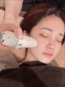 9.47の写真/小顔ショットで超音波を用いてお顔の深層までアプローチ。施術後からフェイスラインがスッキリ◎