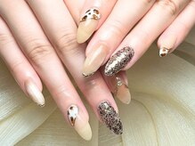 ネイル バイ エン(Nail by EN)/ベージュ系デザイン