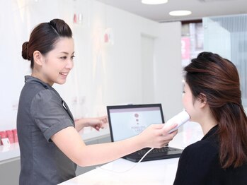 ポアレスラボ 東武百貨店池袋店/毛穴カウンセリング