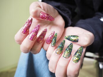 カートゥーン(CARTOON)/