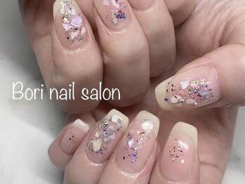 ボリ(Bori)/チークネイル