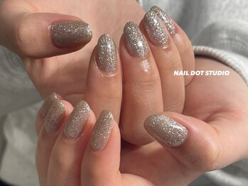 ネイルドットスタジオ 堺筋本町(NAIL DOT STUDIO)/ラメワンカラー