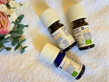 ナチュモア(natyumoi)/オーガニック植物で作られた精油