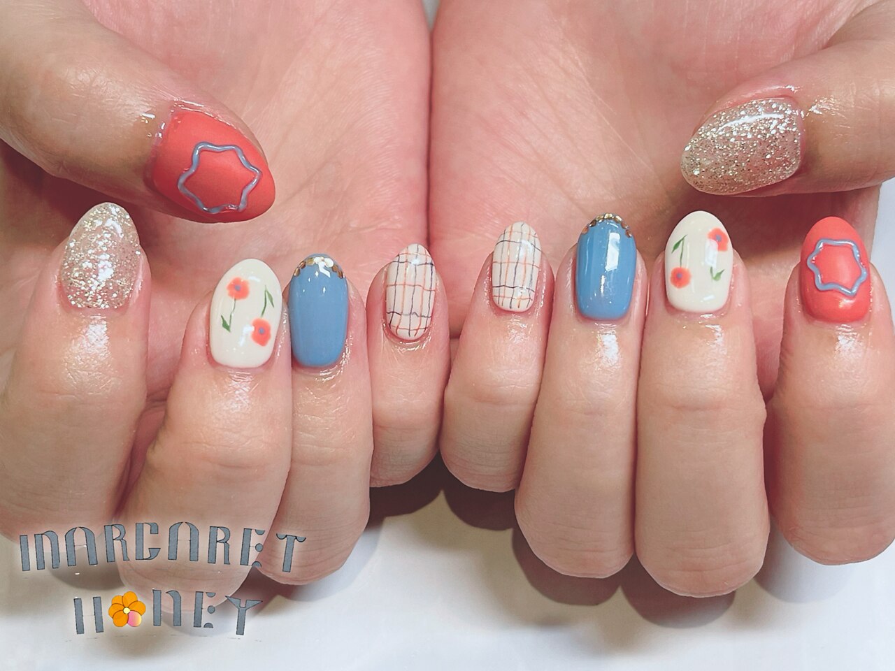 2026年冬トレンド】オレンジ フラワーのネイルデザイン集｜人気順