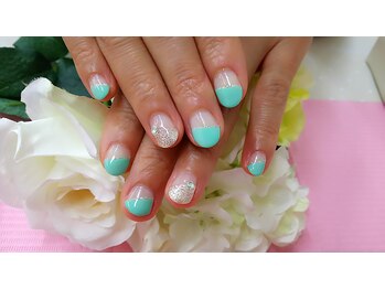 プルミエ ネイル(Premier Nail)/ポップな斜めフレンチネイル