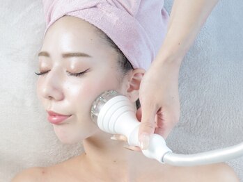 メディカルエステ 新宿南口店の写真/【小顔&美肌最先端】レモンボトルの進化版レッドショット￥2980★脂肪分解/たるみ改善