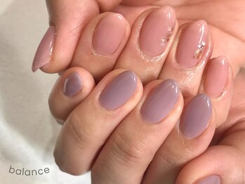 バランス 泉中央店(balance)/くすみカラー×アシメネイル