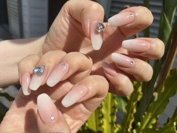 ネイルサロン アイナ(NailSalon Aina)の写真/【オフ無料☆シンプルデザインコース¥5500～】季節に合わせたア-ト/カラ-調合/シ-ンに合わせたデザインも◎