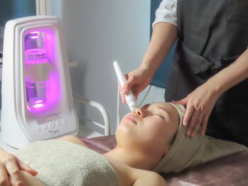 ベルシア(Bellucia)/毛穴洗浄