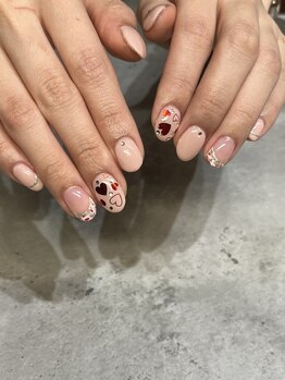 エム(em)/バレンタインネイル