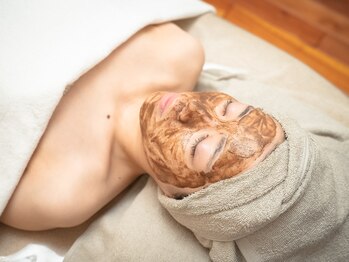 シャルム(Charme)の写真/気になる毛穴の開きやくすみもスッキリ解消！オーダーメイドケアでつるんと滑らかな陶器肌へ☆