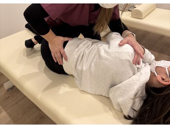 ほーぷ整体院 深井駅前院の写真/姿勢改善を叶える骨盤矯正と肩こり専門整体。心地良い空間で自分を整えるリラックス時間♪