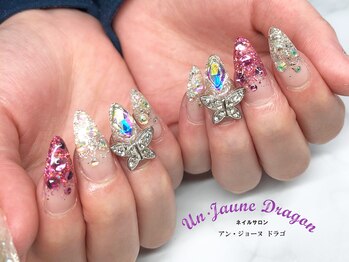 アン ジョーヌドラゴ/【ロングネイル】キラキラネイル