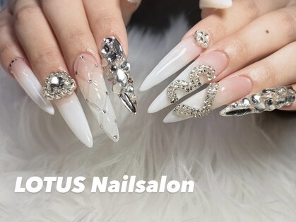 ロータス(LOTUS)の写真