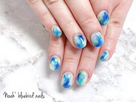 ブルーメインのニュアンスアート