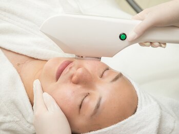 シャルマンブラン(CHARMANTBLANC)/フェイシャル 最新マシン脱毛