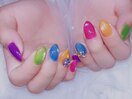 多彩なマグネットネイル