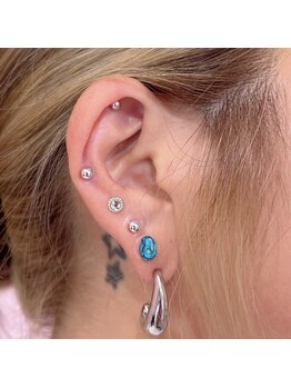 ナナラ(nanara)/耳ツボジュエリー